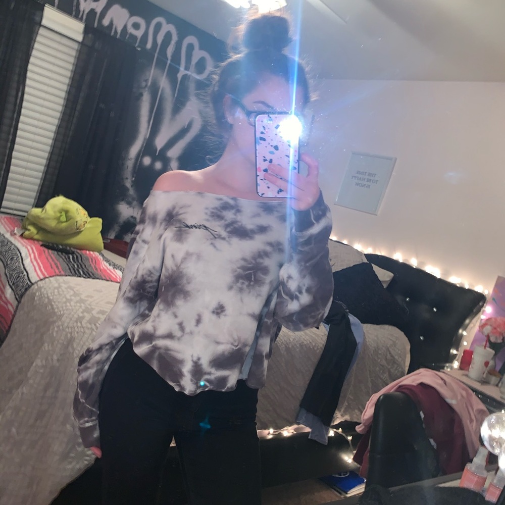 Pink victoria secret cropped sweater